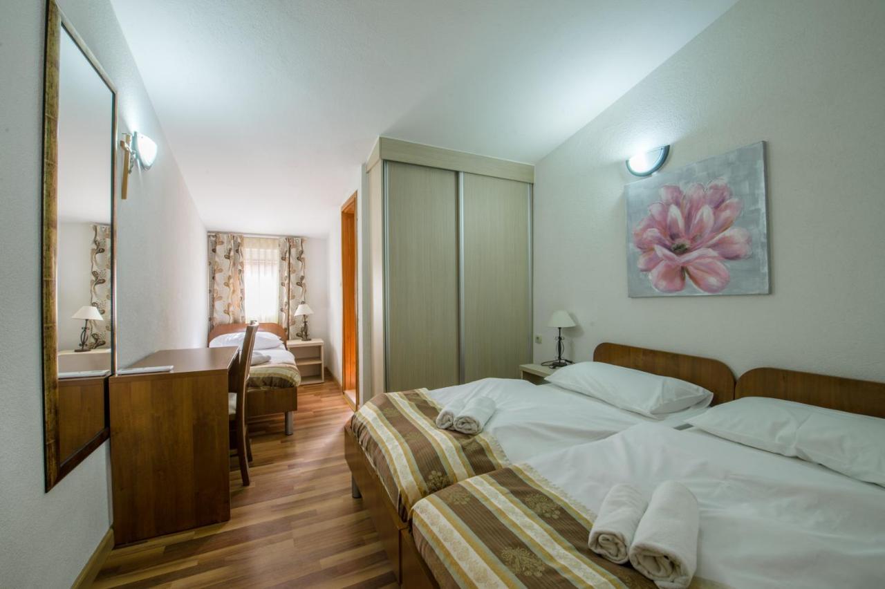Hotel Flowers Medjugorje Exterior photo